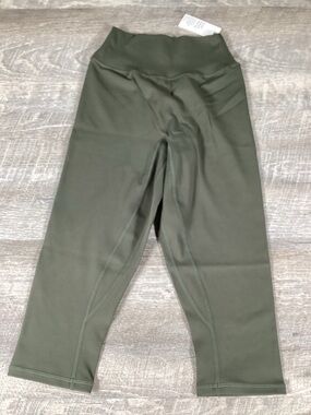 Ptula PureLuxe Sculpt Capri Leggings Green Small 17” High Rise Active